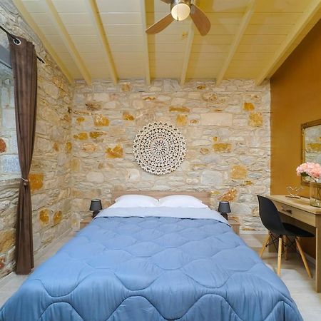 スカラ・ポタミアス Kastro Stone Houseヴィラ エクステリア 写真