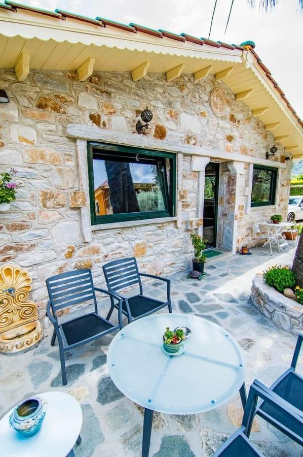 スカラ・ポタミアス Kastro Stone Houseヴィラ エクステリア 写真