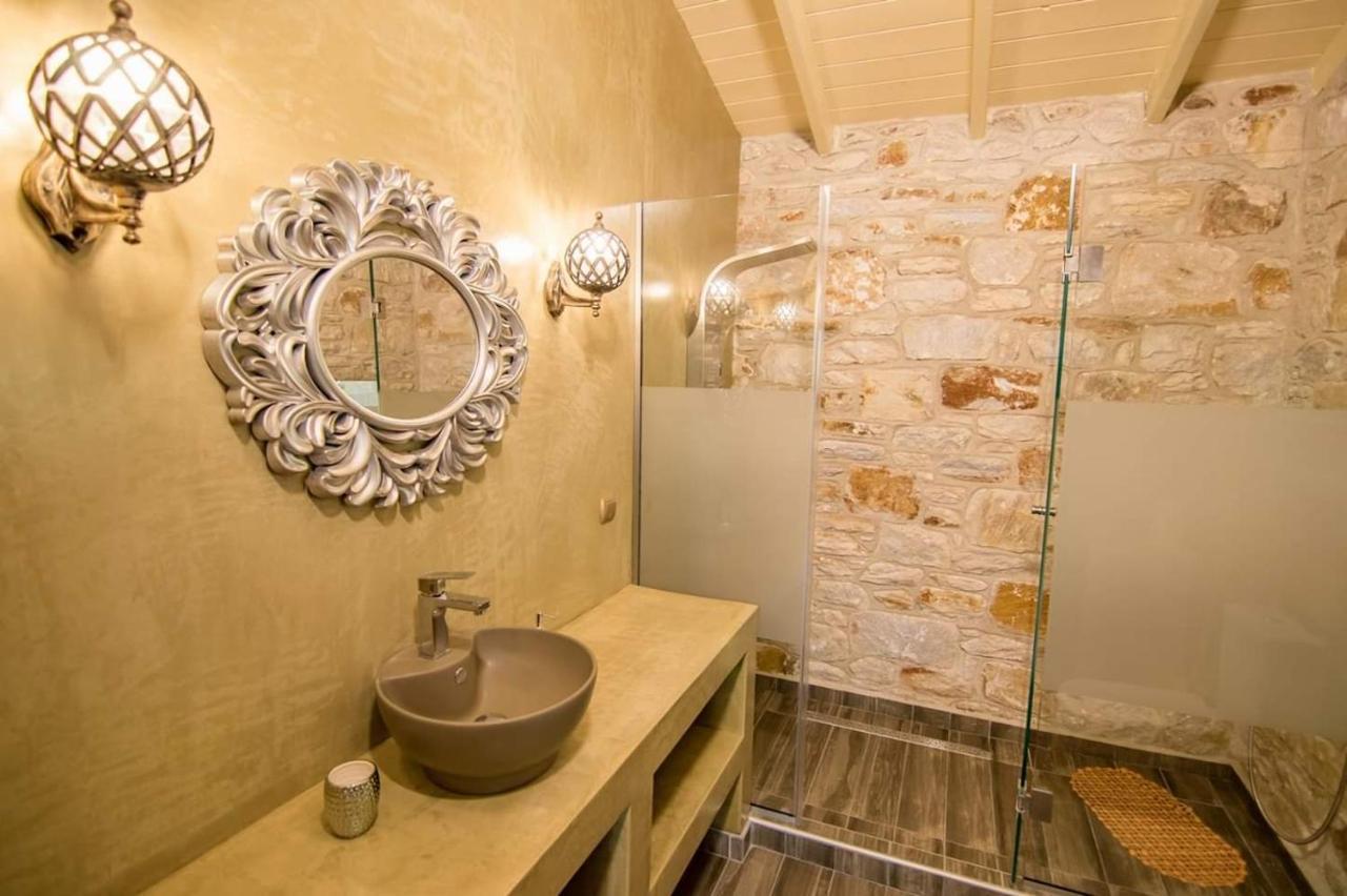スカラ・ポタミアス Kastro Stone Houseヴィラ エクステリア 写真